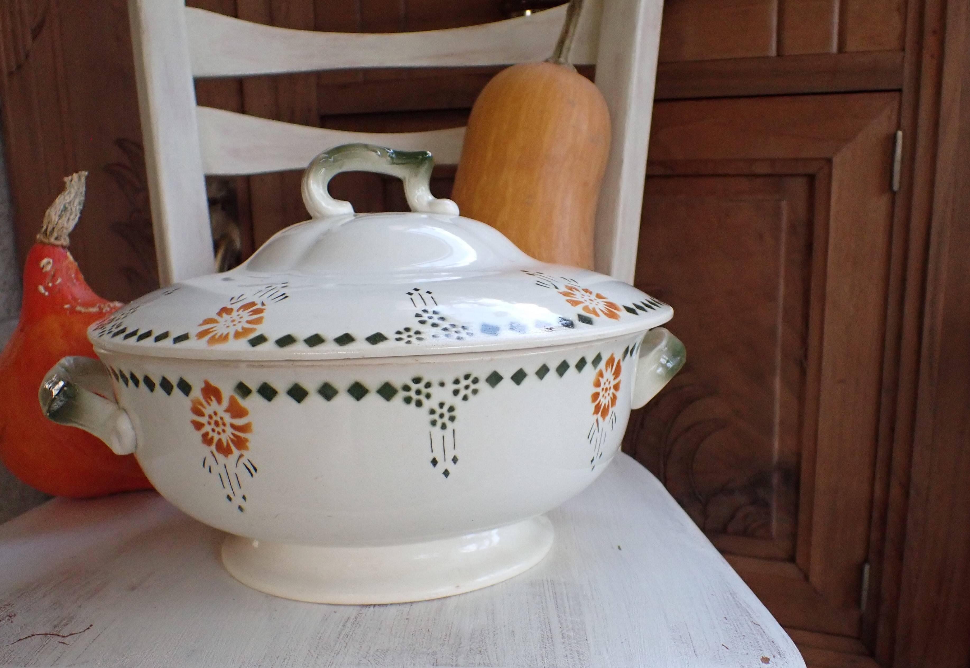 🥣 Soup tureen / Vegetable dish from the 1920s/30s