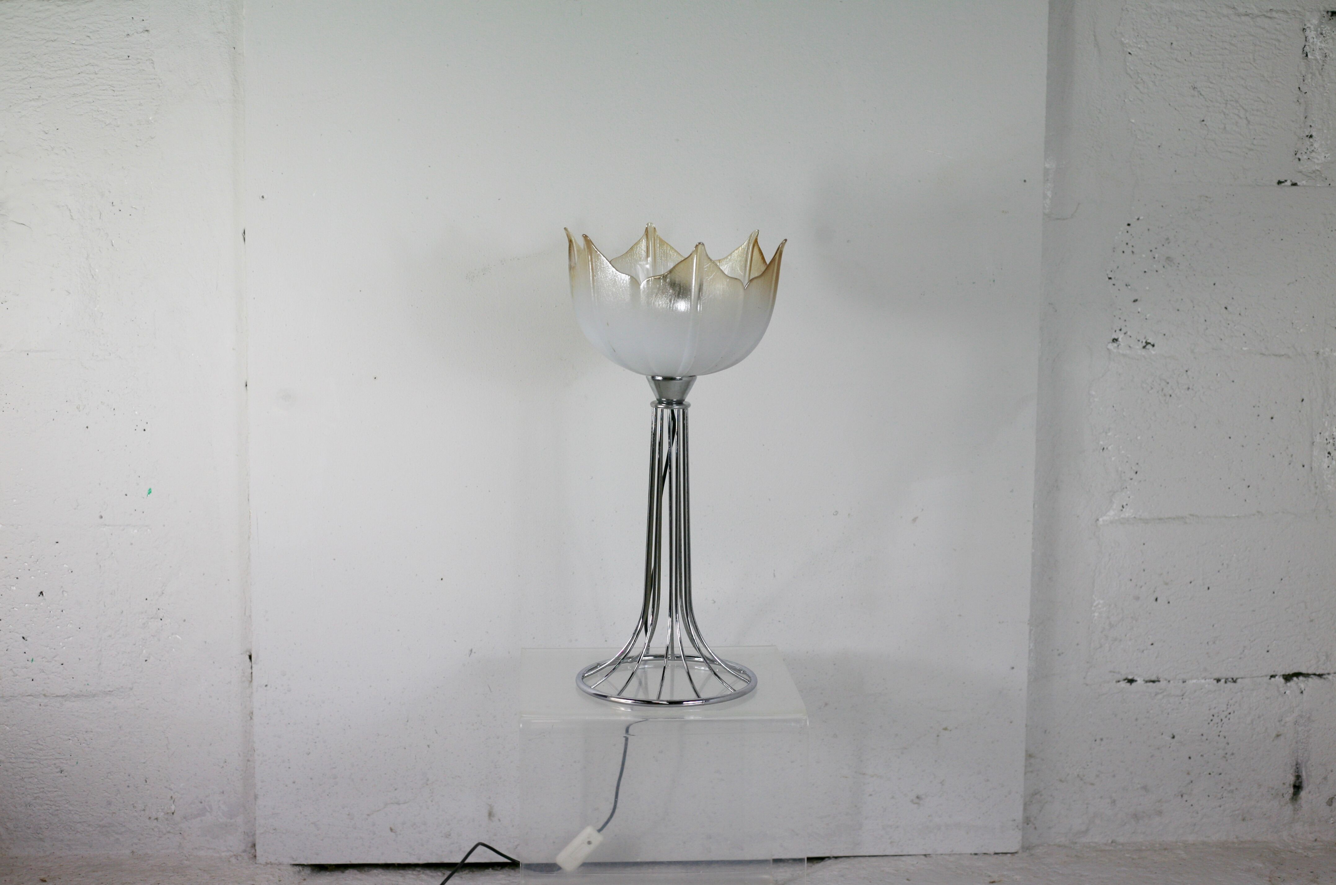 Lamp "space age". glass reflector, metal base. Circa 1970