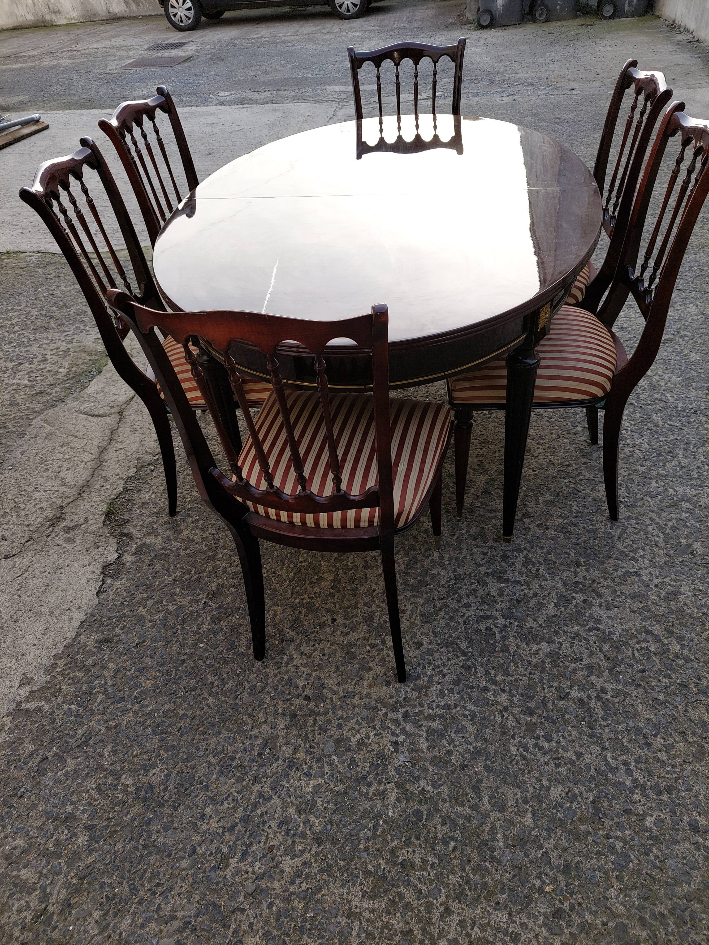 Lot oval table and 6 vintage chairs used