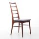 Suite de 4 chaises scandinaves en teck modèle Lis