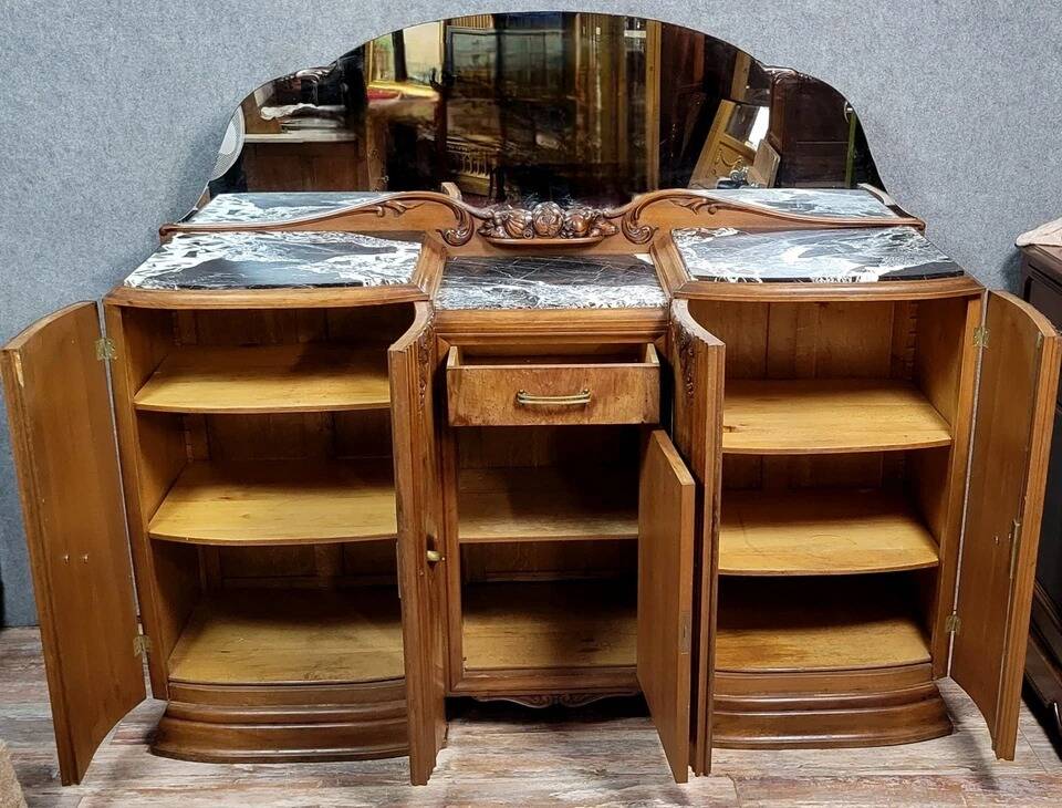 Art Deco period sideboard in blond walnut circa 1940