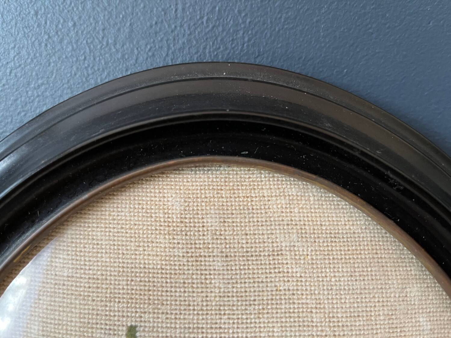 Oval frame - floral canvas