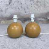 Paire de lampes boules vintage en bois