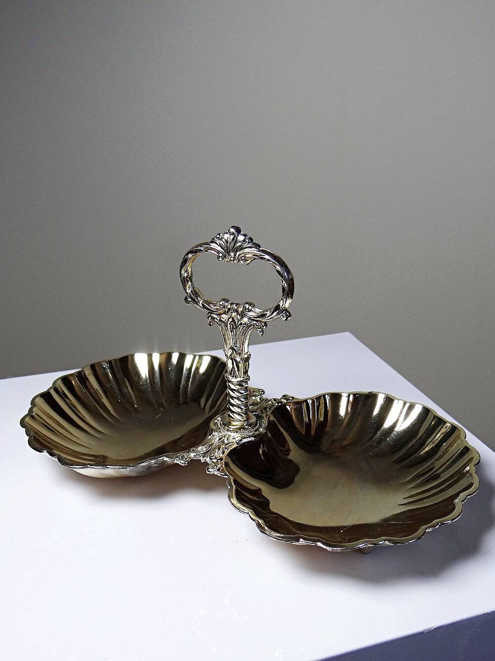 Double old metal gilded shell server vintage 50-70