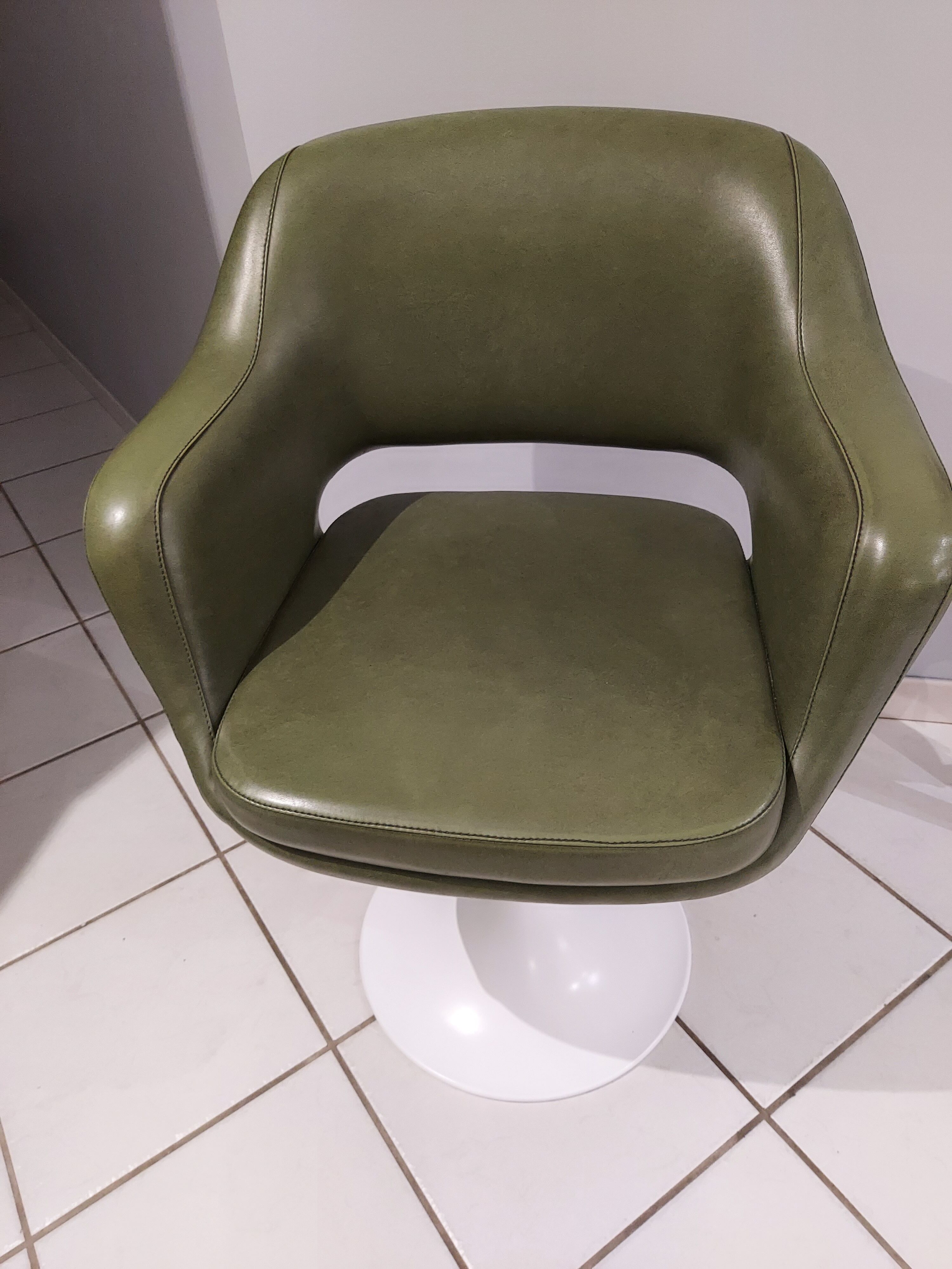 1960 vintage office tulip foot swivel chair