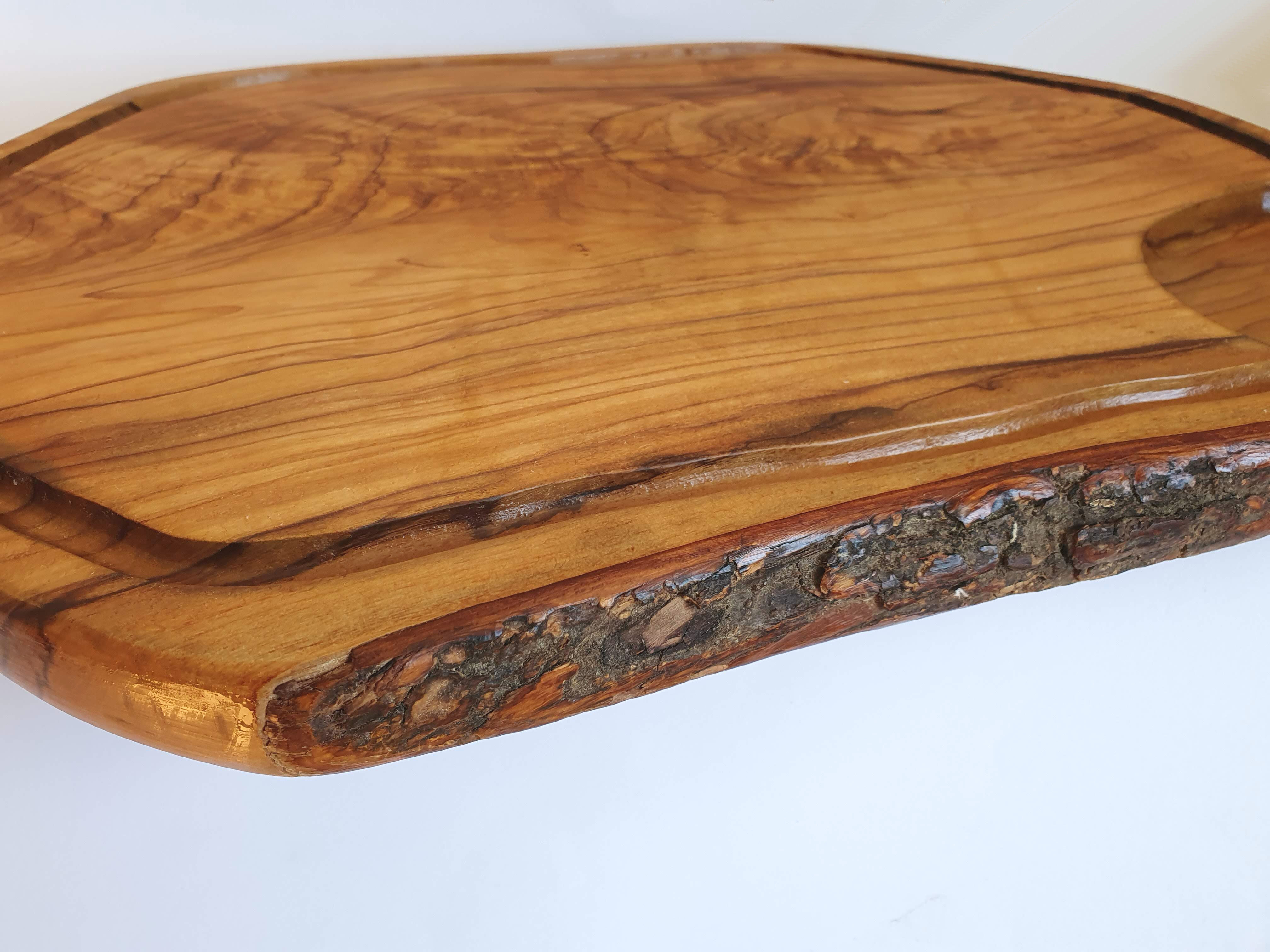 Olive wood cutting board