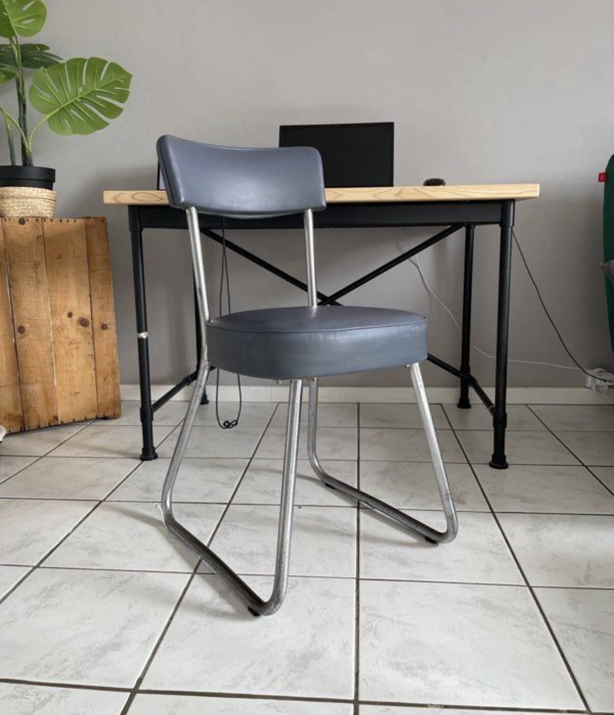 Chaise Designer "Ronéo" années 50 – style industriel - mid-century