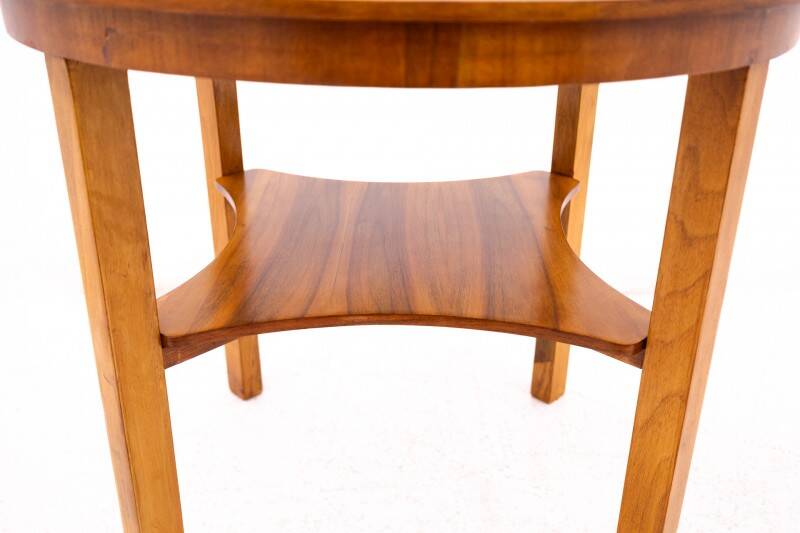 Art Deco round table from around 1950, Poland. After renovation.