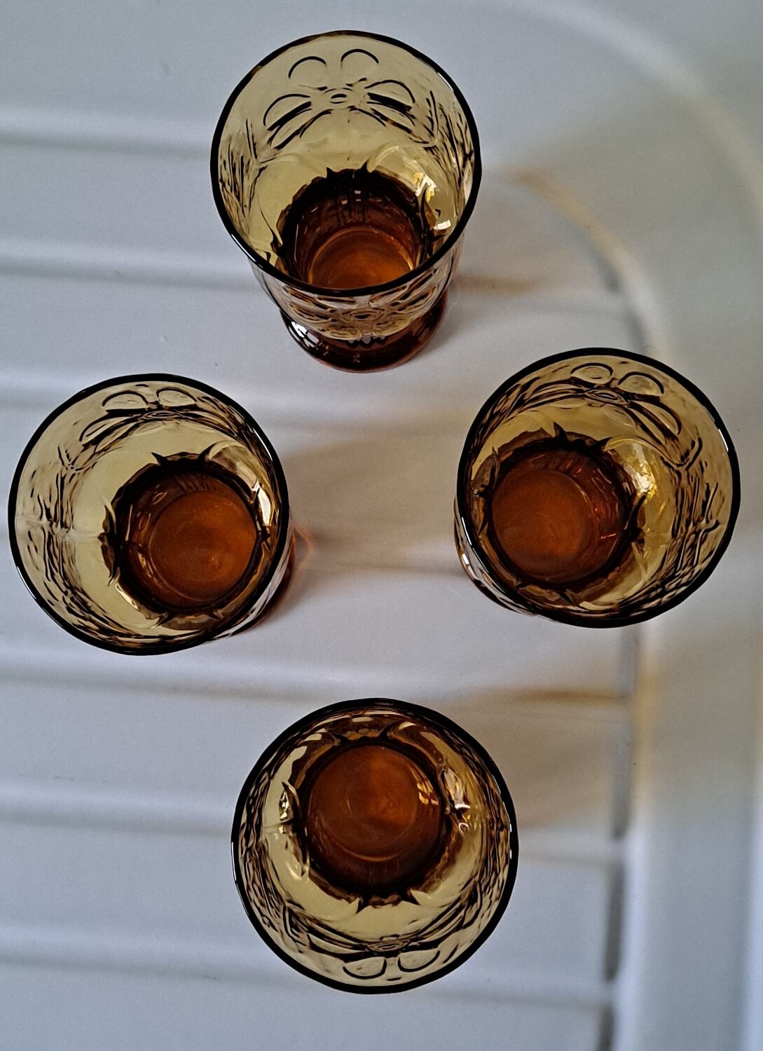 Amber floral relief glasses