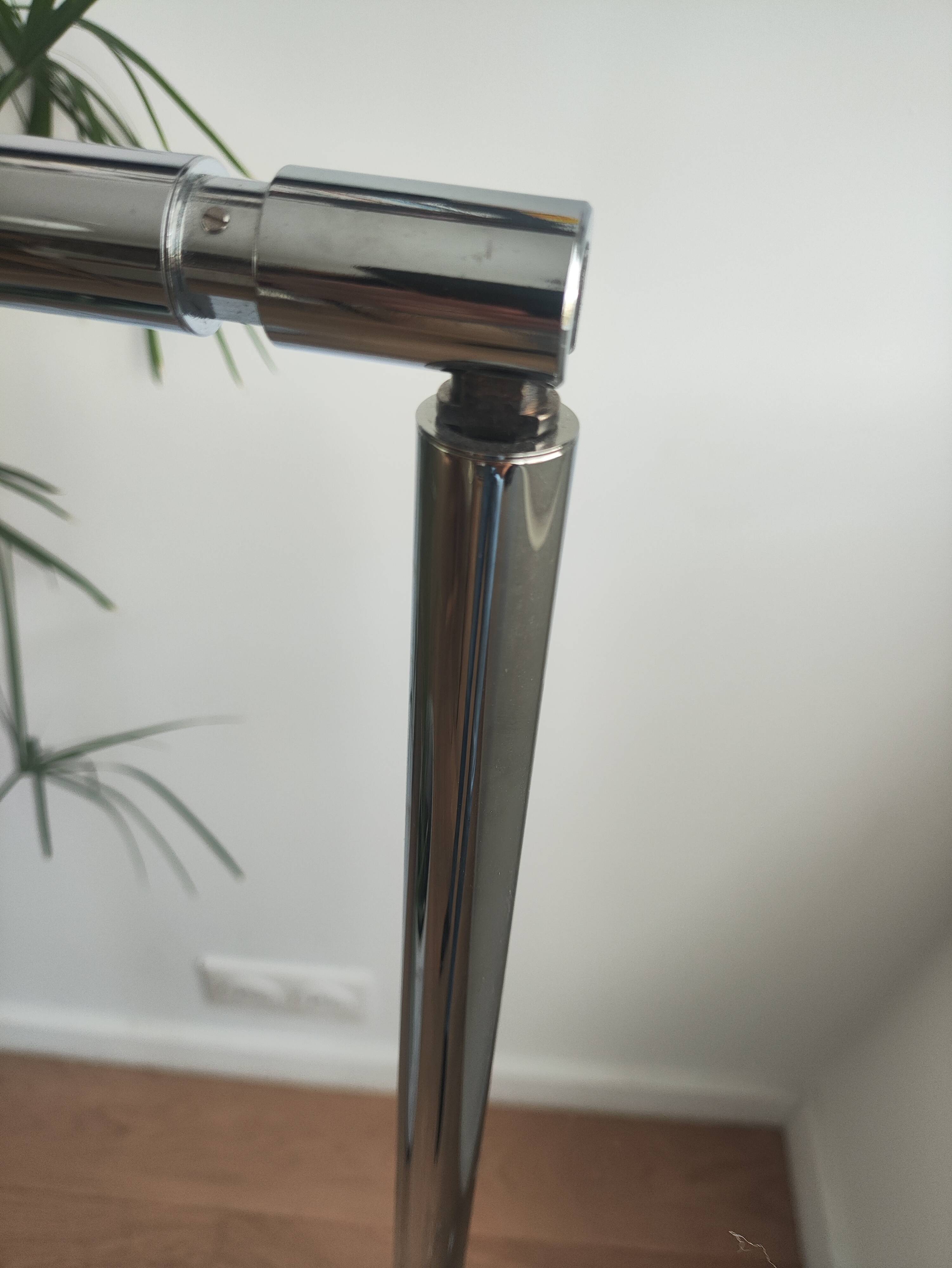 Lampe sur pied chrome zanata