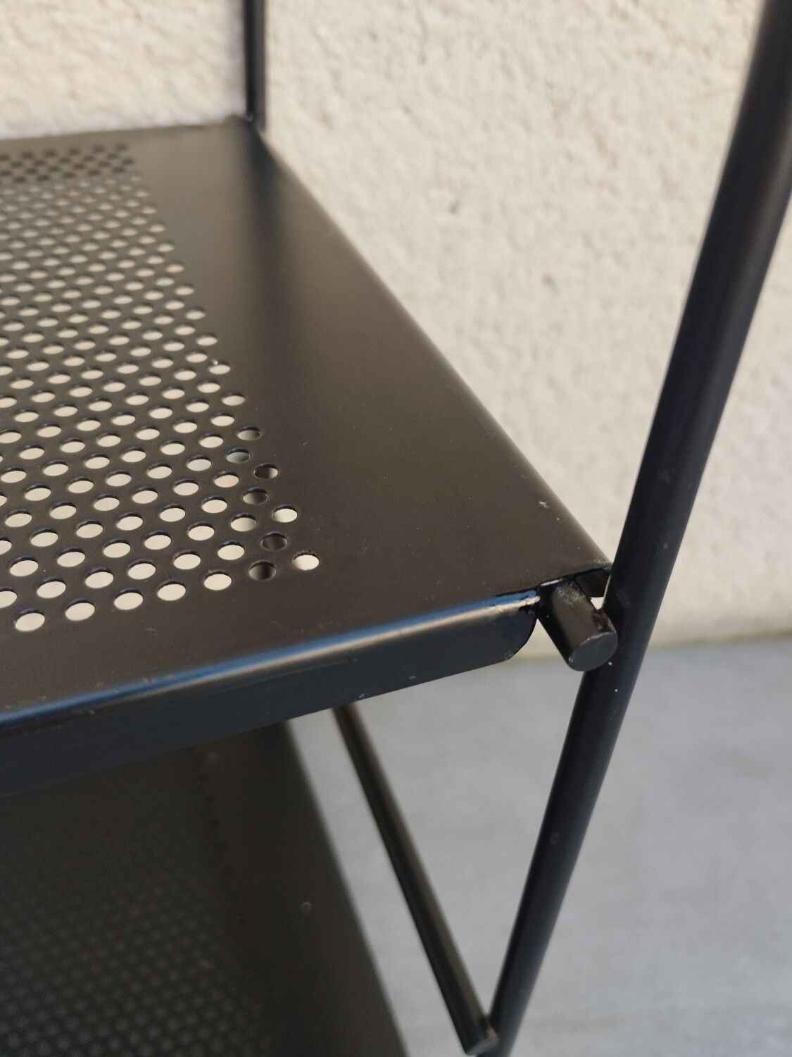 Old vintage string shelf