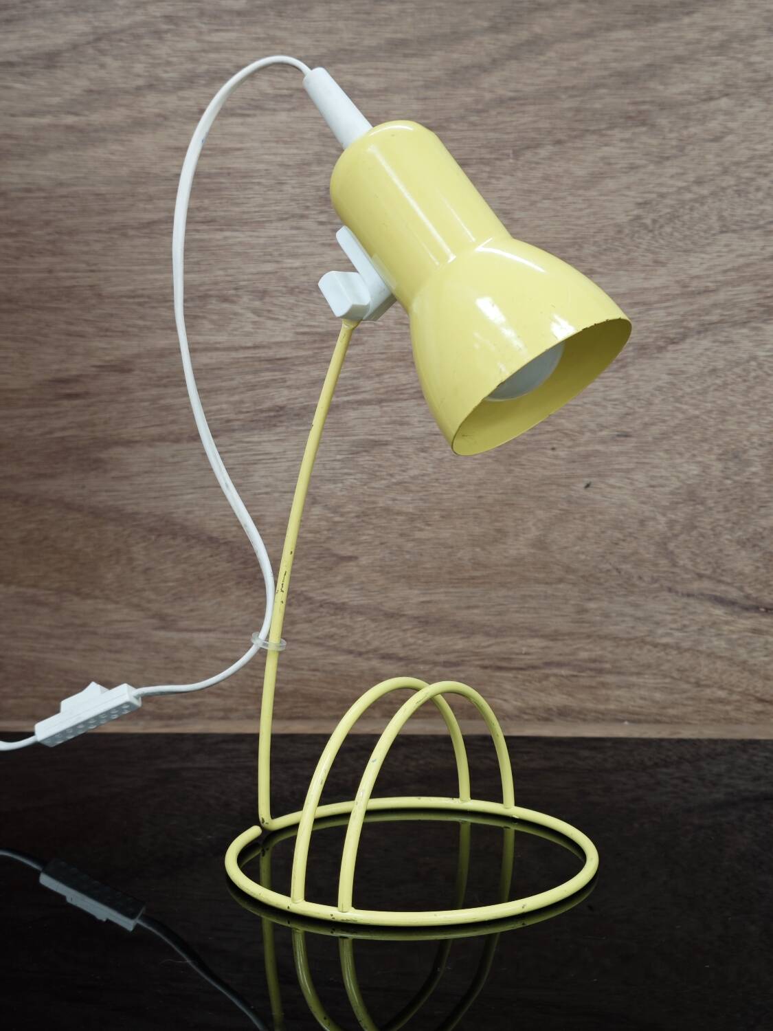 Lampe de bureau vintage jaune 1980