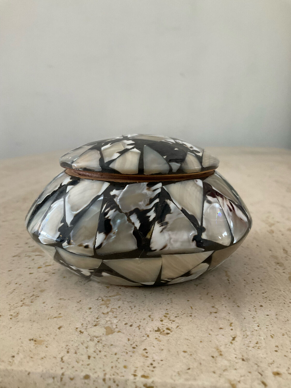 Empty vintage pocket in mother-of-pearl and wood