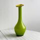 Vase en verre de forme florale, décoration vintage POP.
