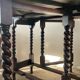 Ancienne table pliante anglaise en bois et pieds tournés 