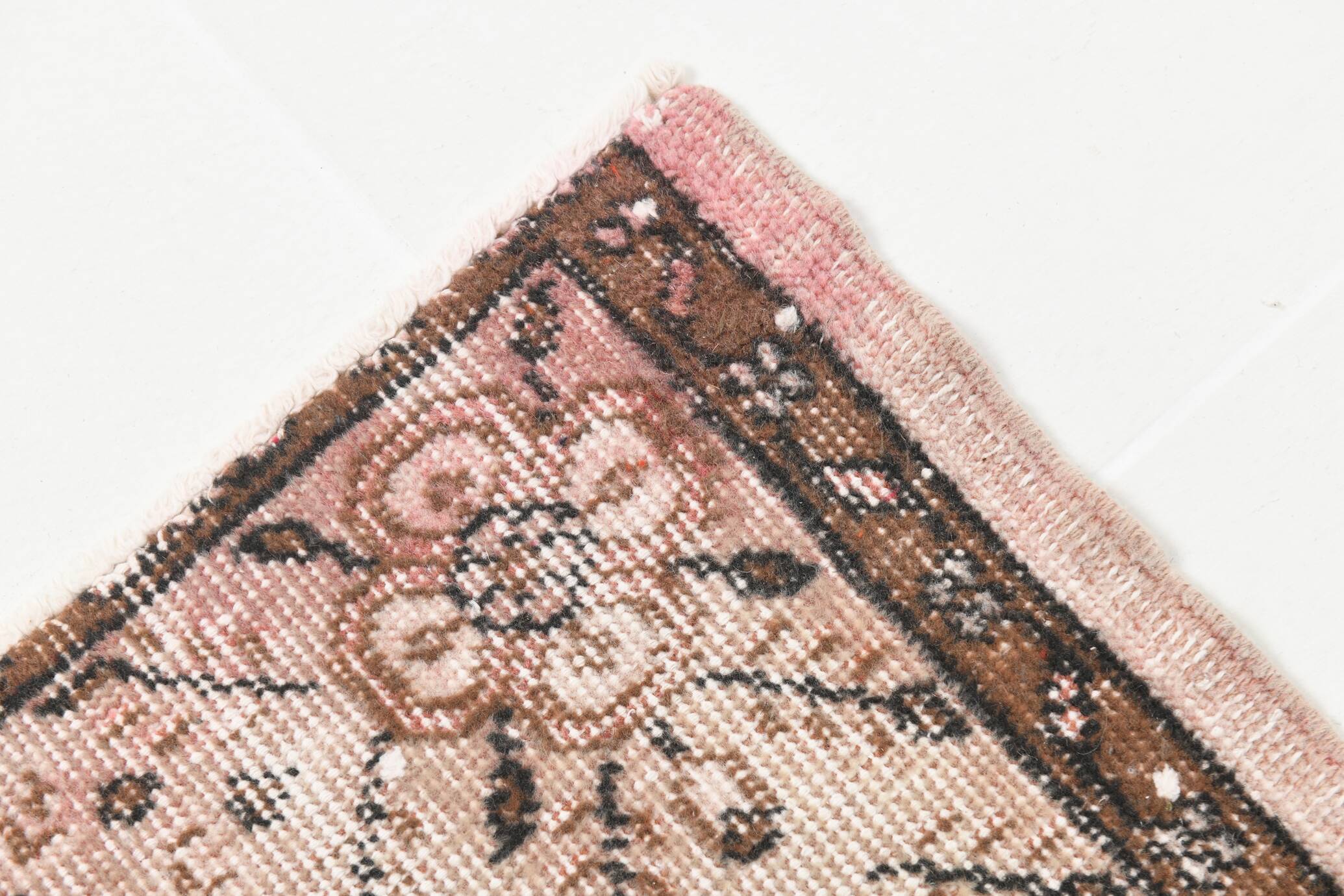 5x9 Shades Of Pink Brown Bordered Classic Wool Vintage Rug, 168x268Cm