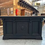 Early 20th century bar counter