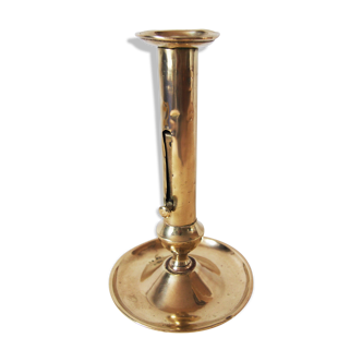 Brass candlestick with pusher
