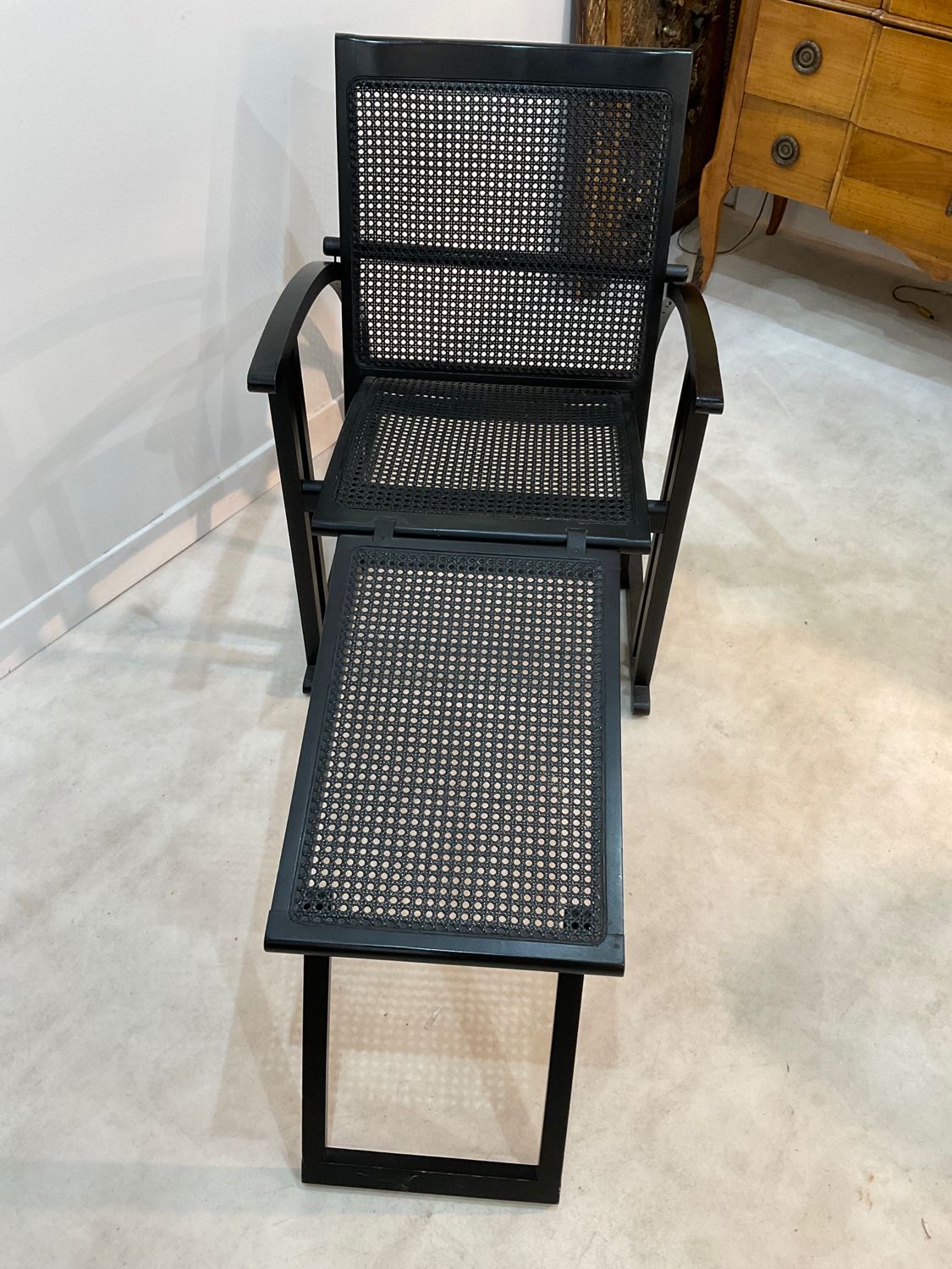Arc lounge chair by Pascal Mourgue produced by Triconfort, France ca 1983
