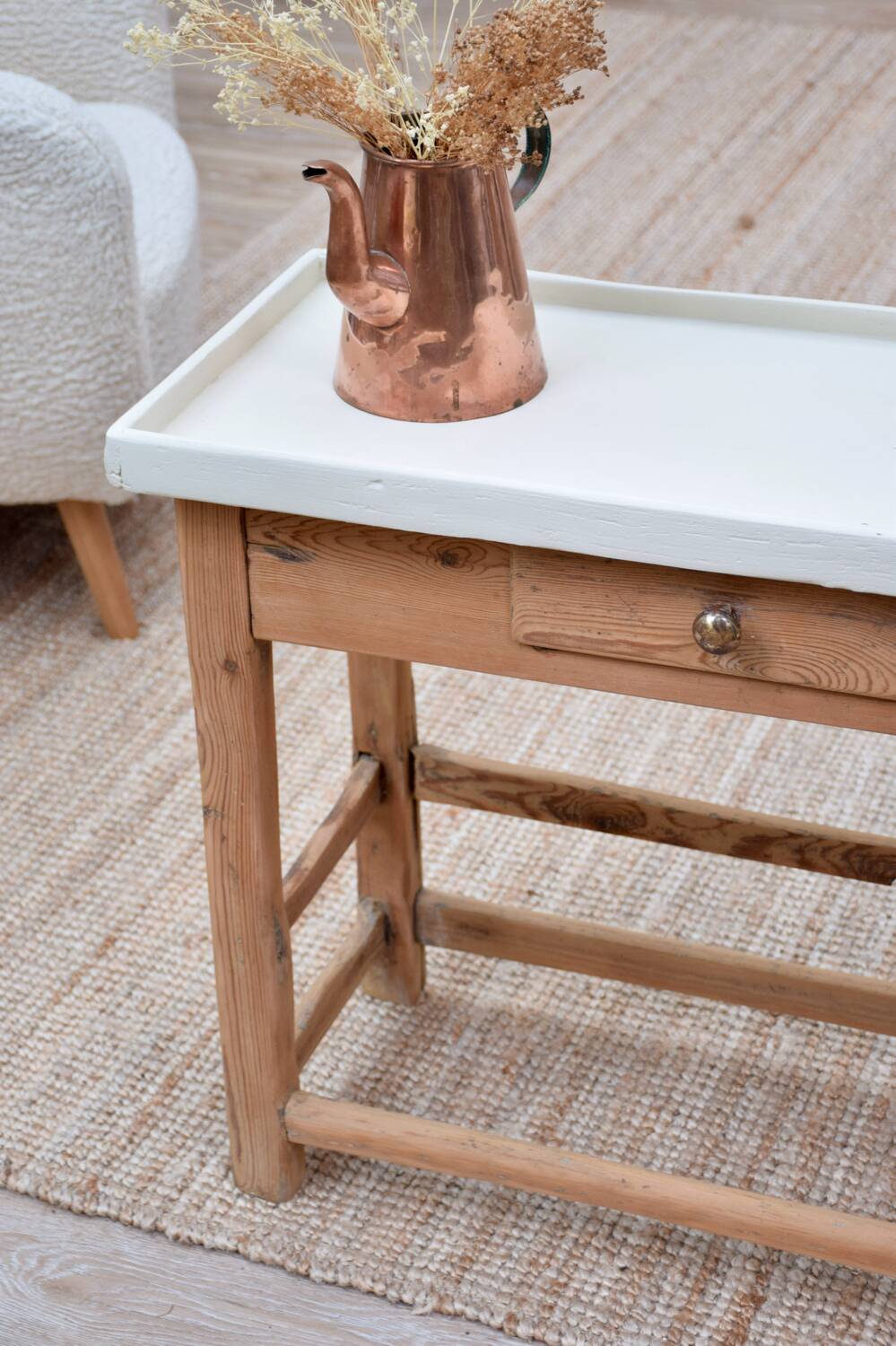 Petite table de ferme d’appoint