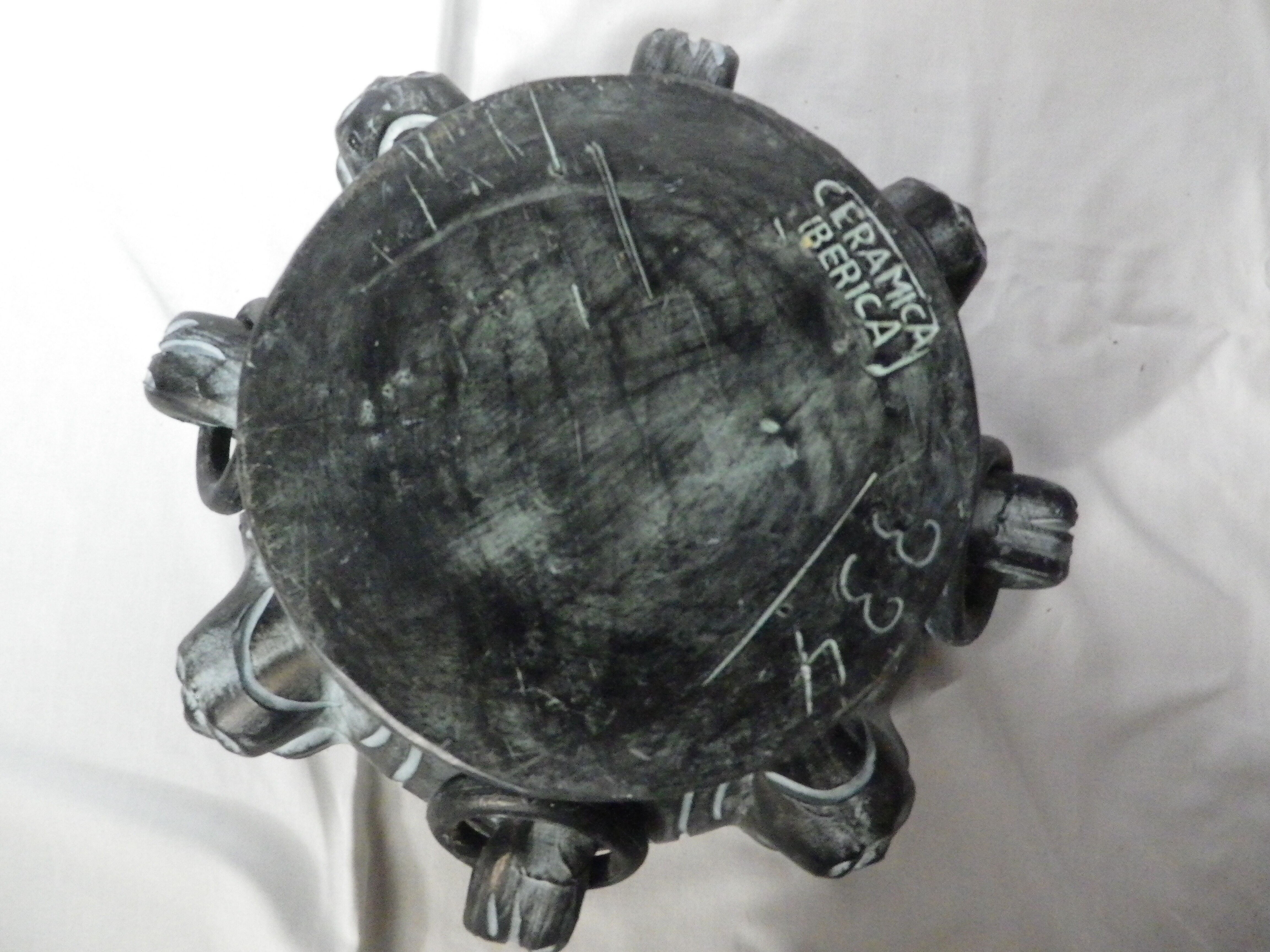 Iberia ceramic pot cover