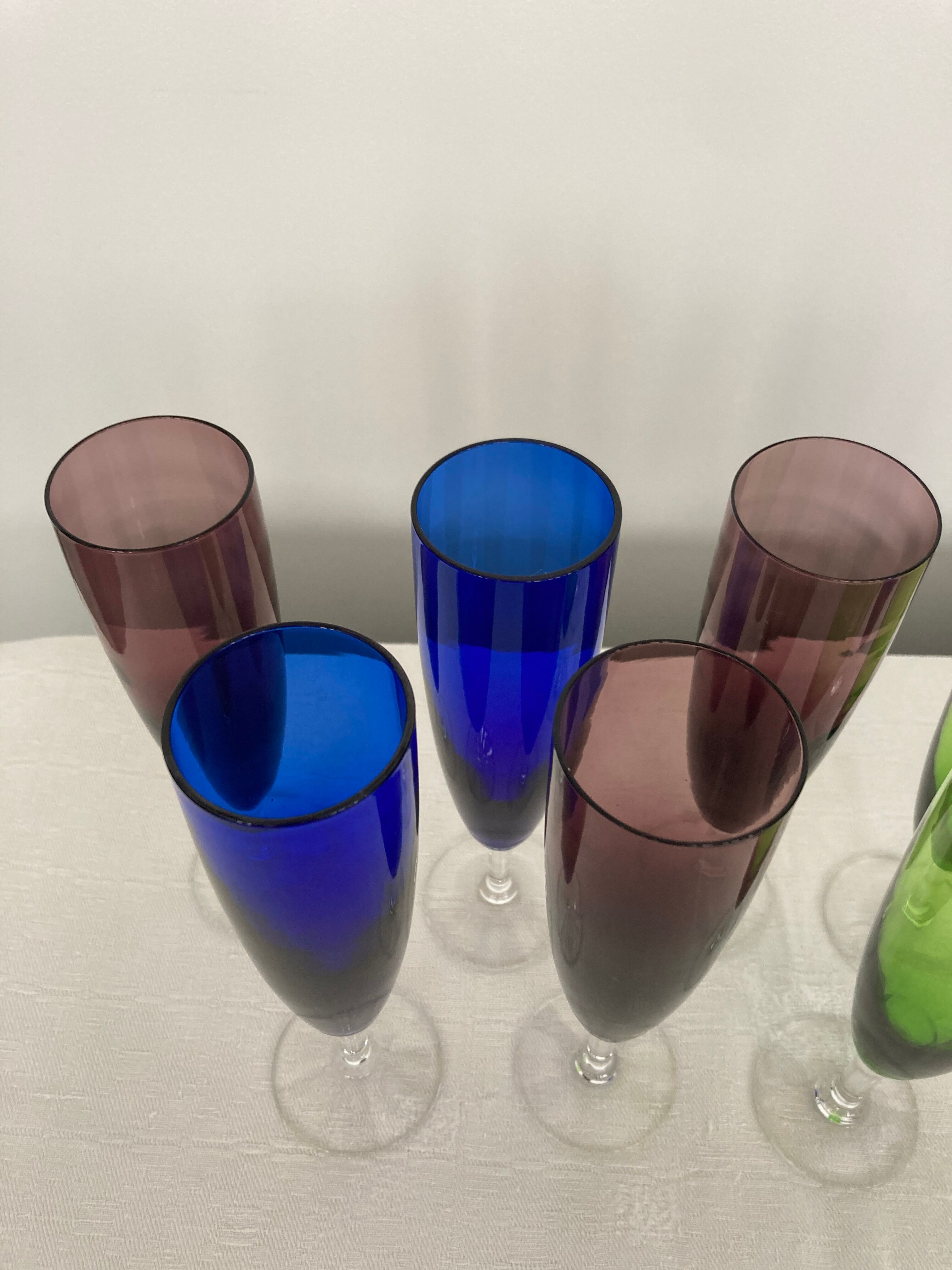 Set of 8 vintage champagne flutes