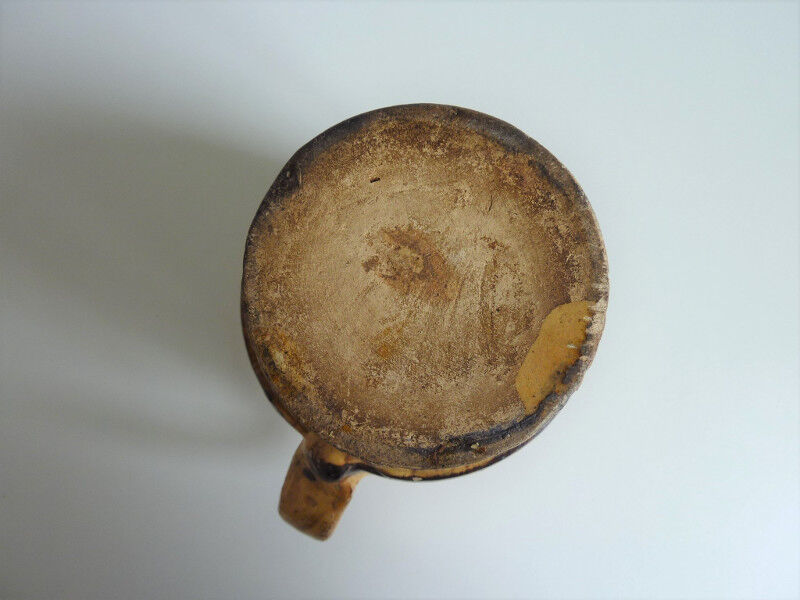 Water pitcher trompe l'oeil barrel