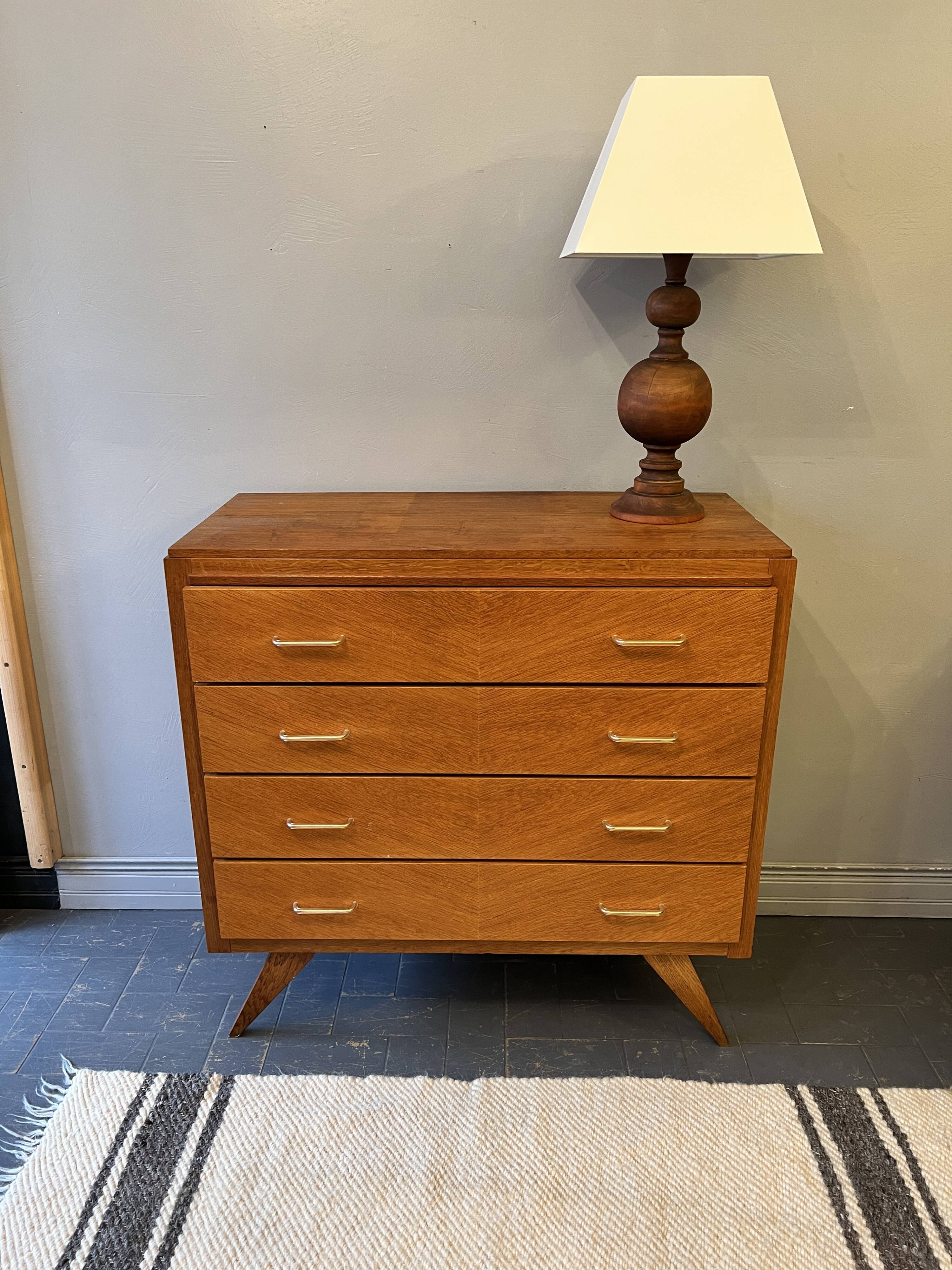 Vintage dresser compass feet