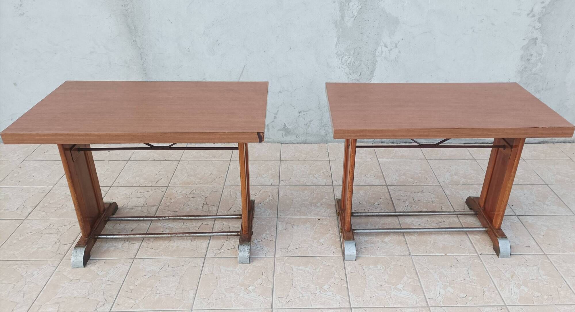 Paire de tables bistrot