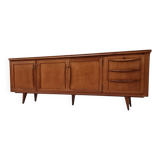 Buffet du milieu du siècle