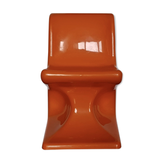 Selap chair in orange molded plastic