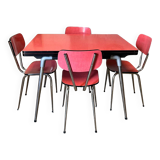 Table and 4 chairs in red Formica
