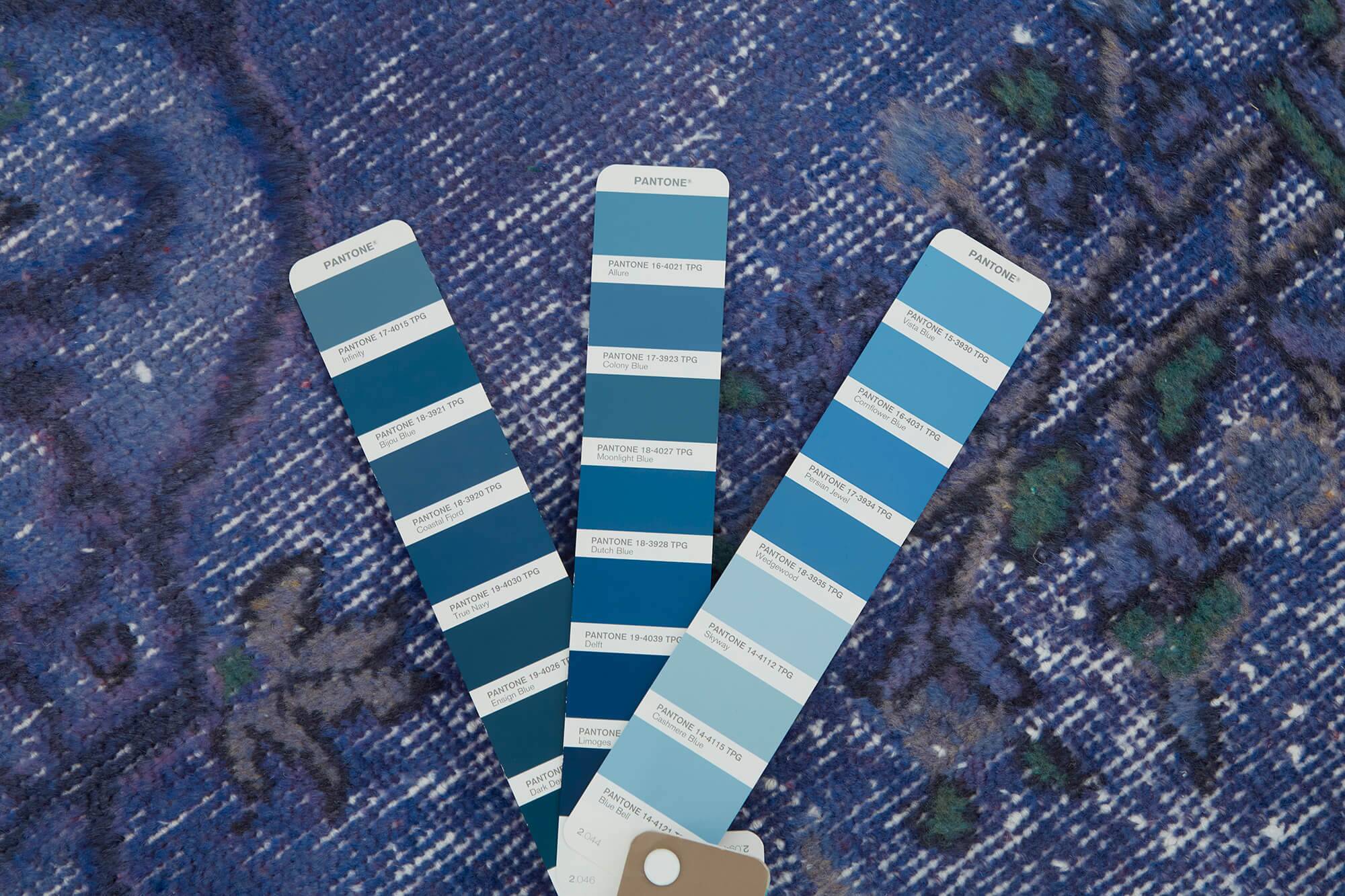 Hand-knotted bohemian turkish 1970s 180 cm x 274 cm purple rug