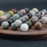 Solitaire game with stones