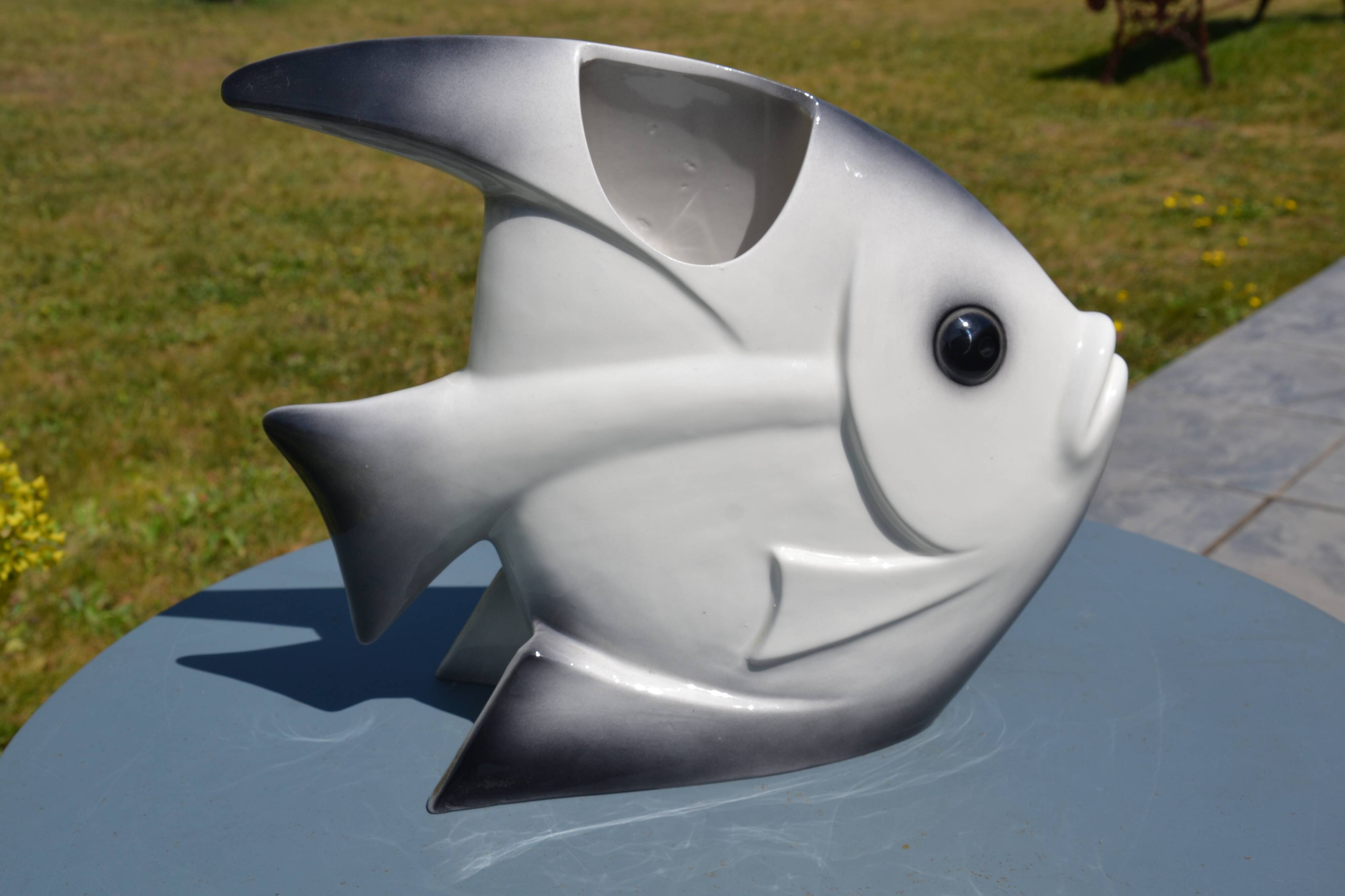 Large vase/sculpture fish from the 1960s.