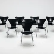 Arne Jacobsen set of eight 3107 Butterfly dining chairs Fritz Hansen Denmark 1967