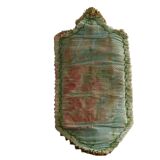 Croix ancienne française avec Benitier