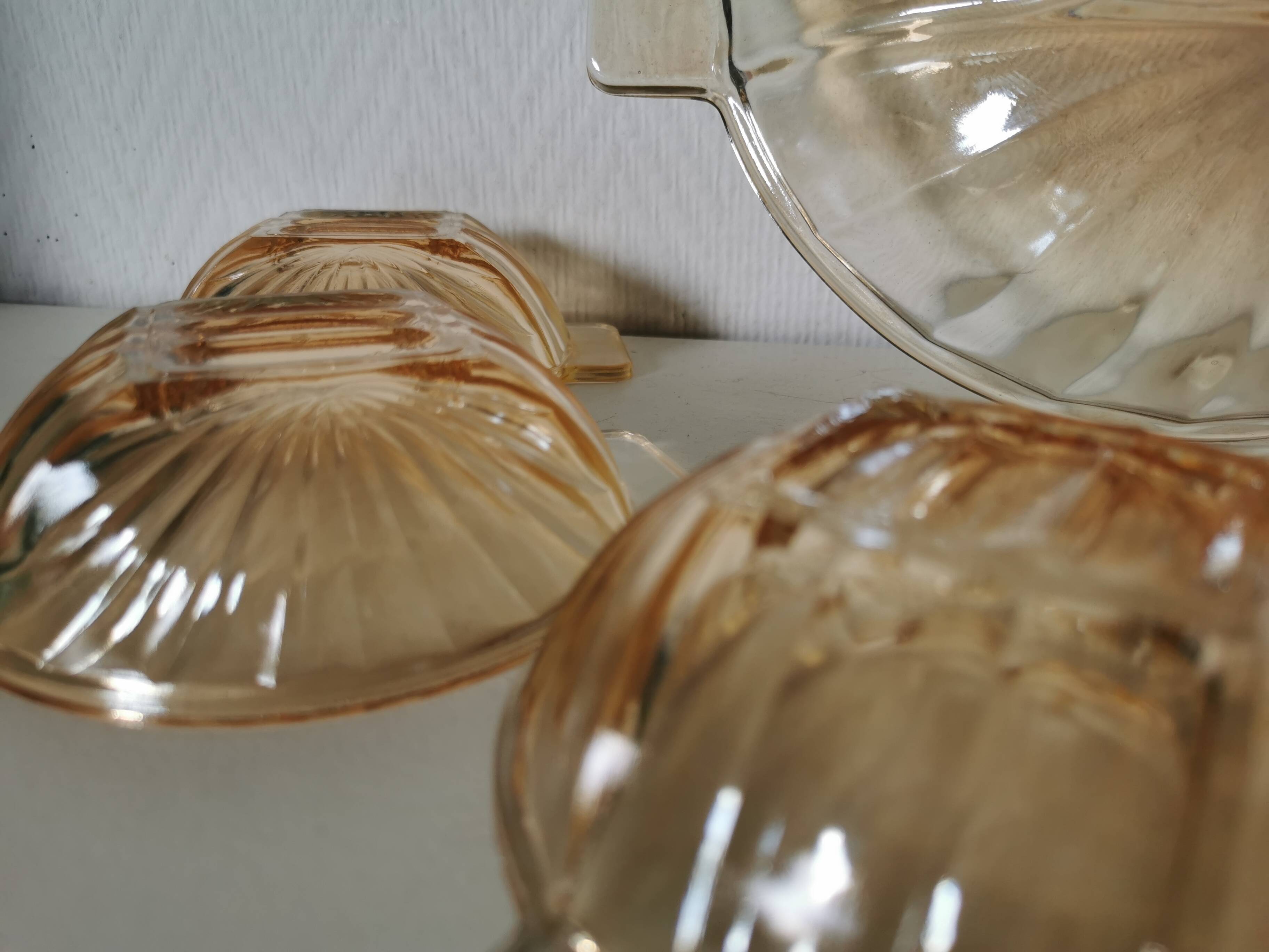 Art Deco pearly glass dessert service