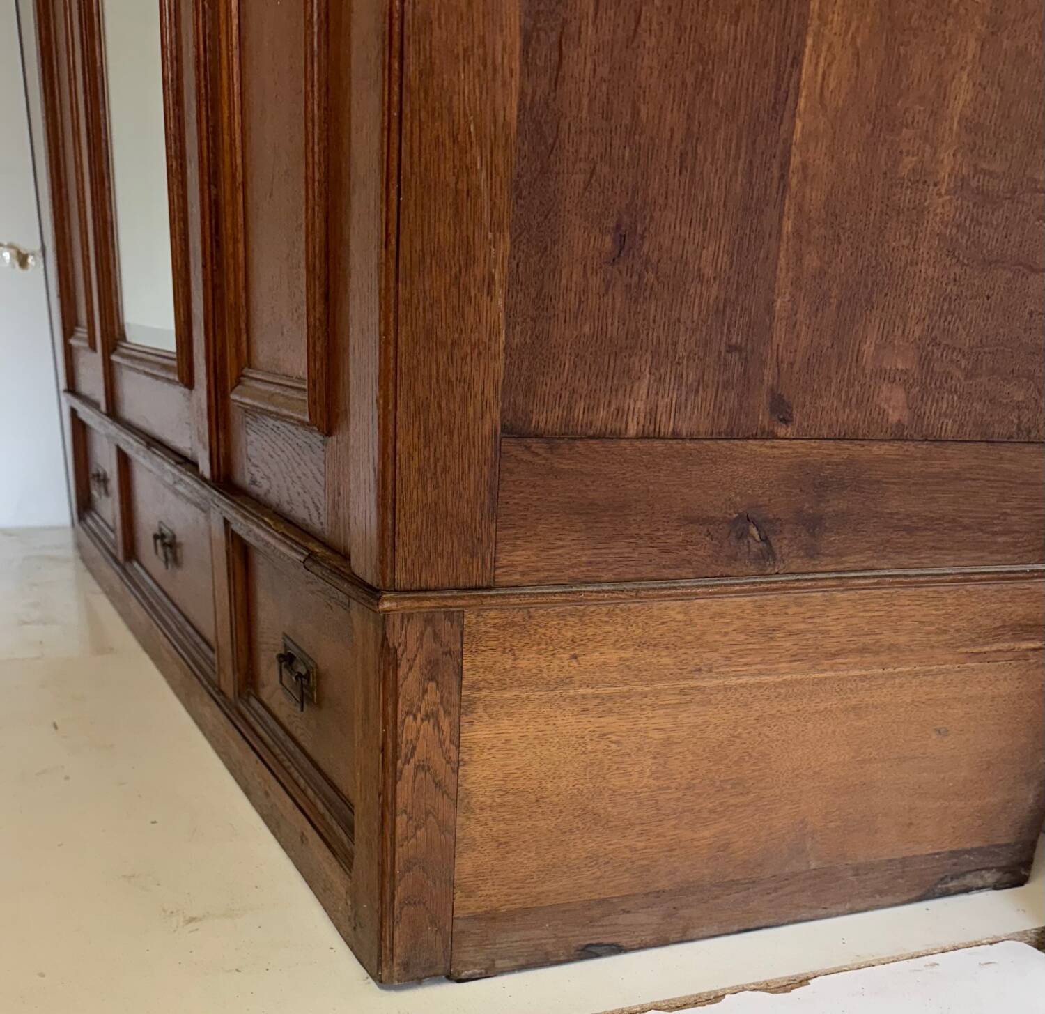 Armoire parisienne de 1925