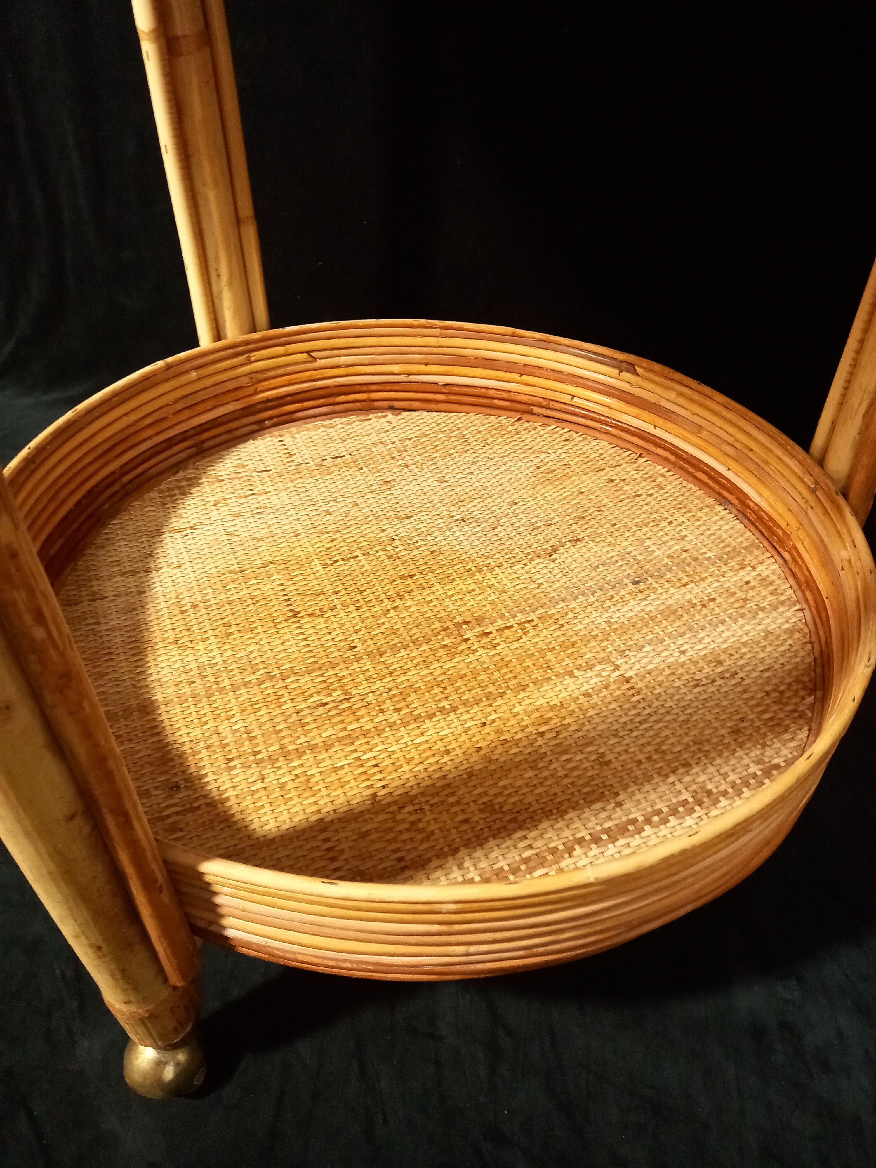 Round trolley with bamboo and rattan wheels