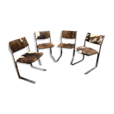 ChaiseS métal dessus vache