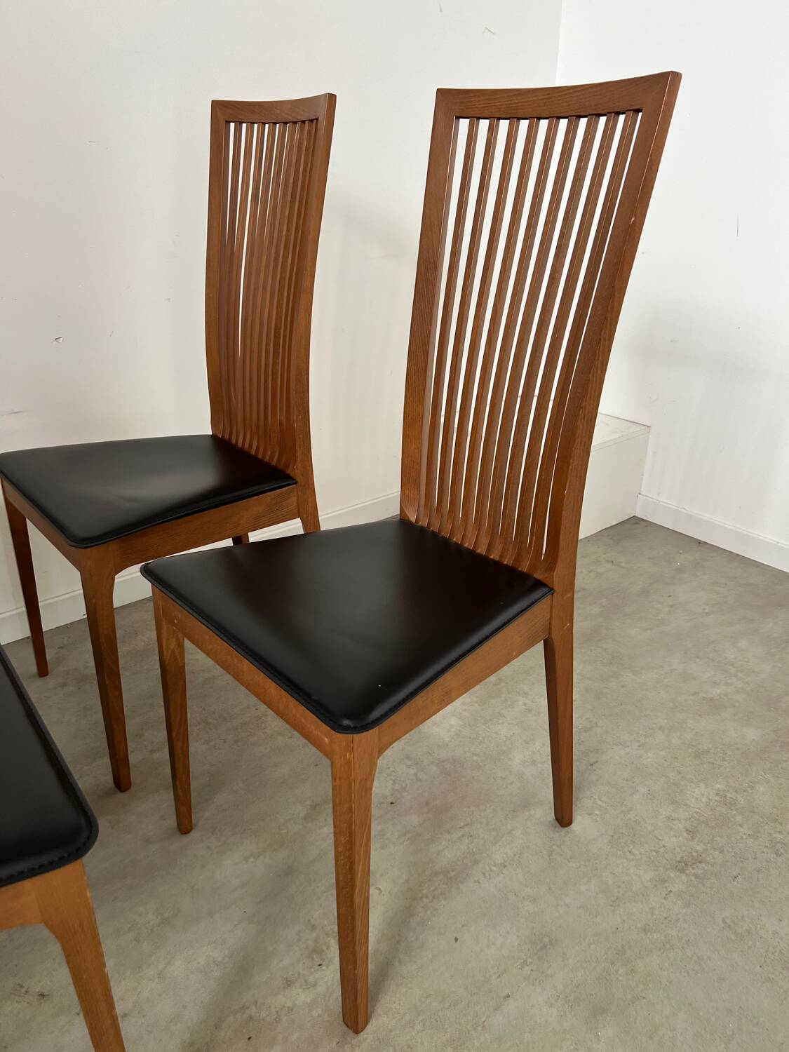 Set of 4 high back chairs in wood and imitation leather Italian design Calligaris