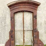 19th century Directoire style cast iron window - Sitting dog