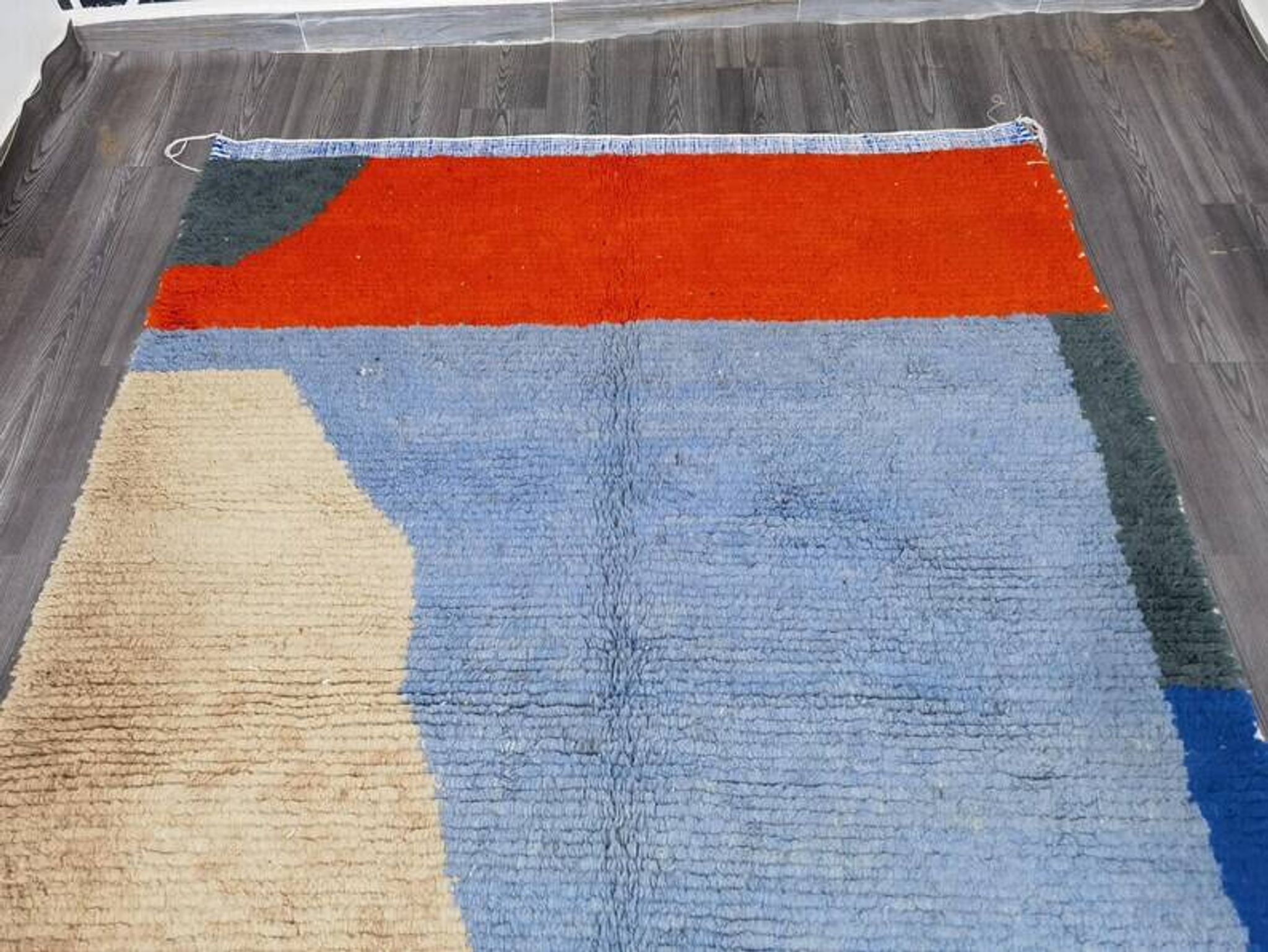 Traditional handmade wool rug 300x200cm