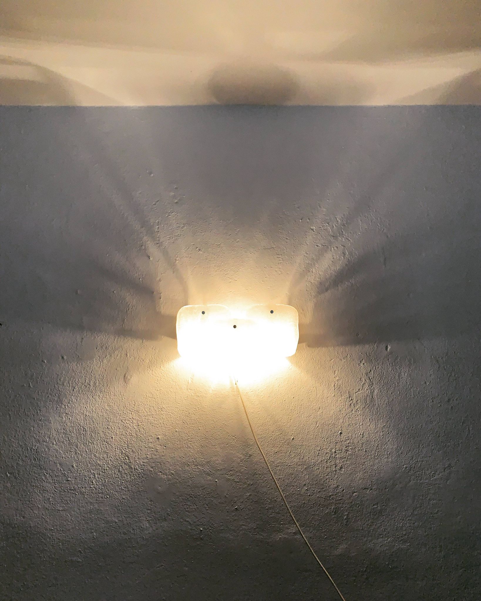 Lampe murale en verre de glace par J.T. Kalmar