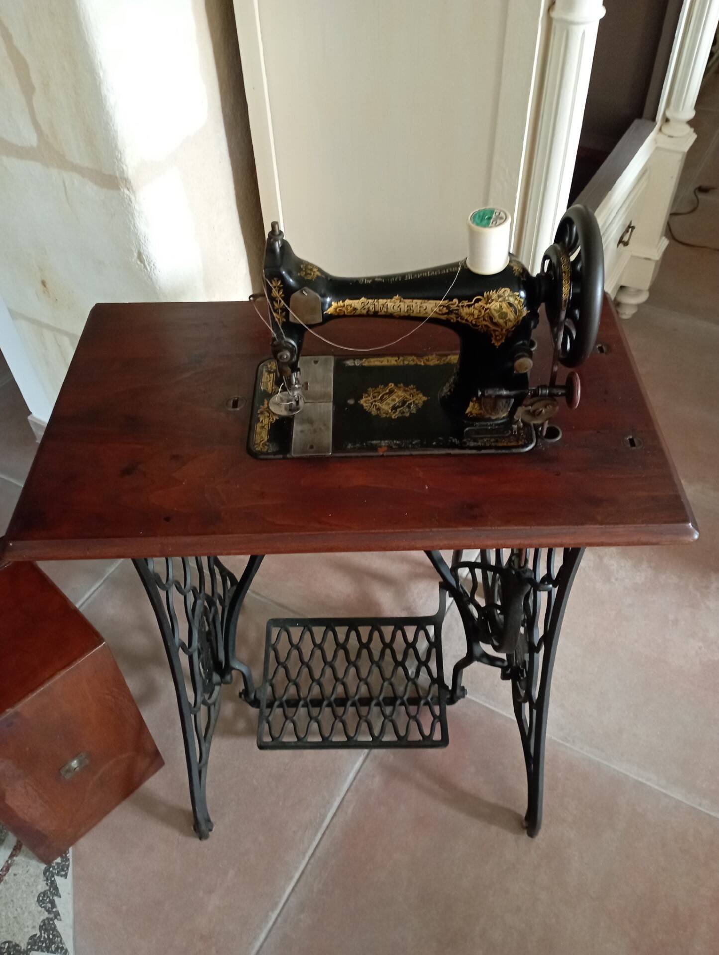 Singer sewing machine