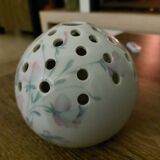 Vase boule pique fleurs