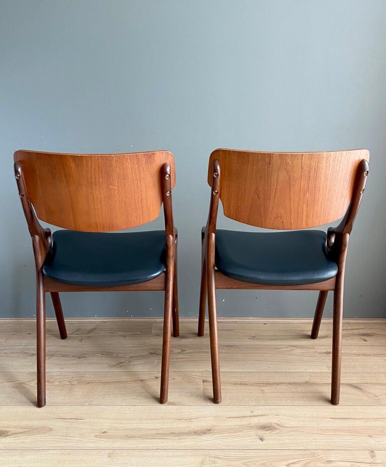 Chaises Arne Hovmand Olsen pour Mogens Kold vers les années 1950
