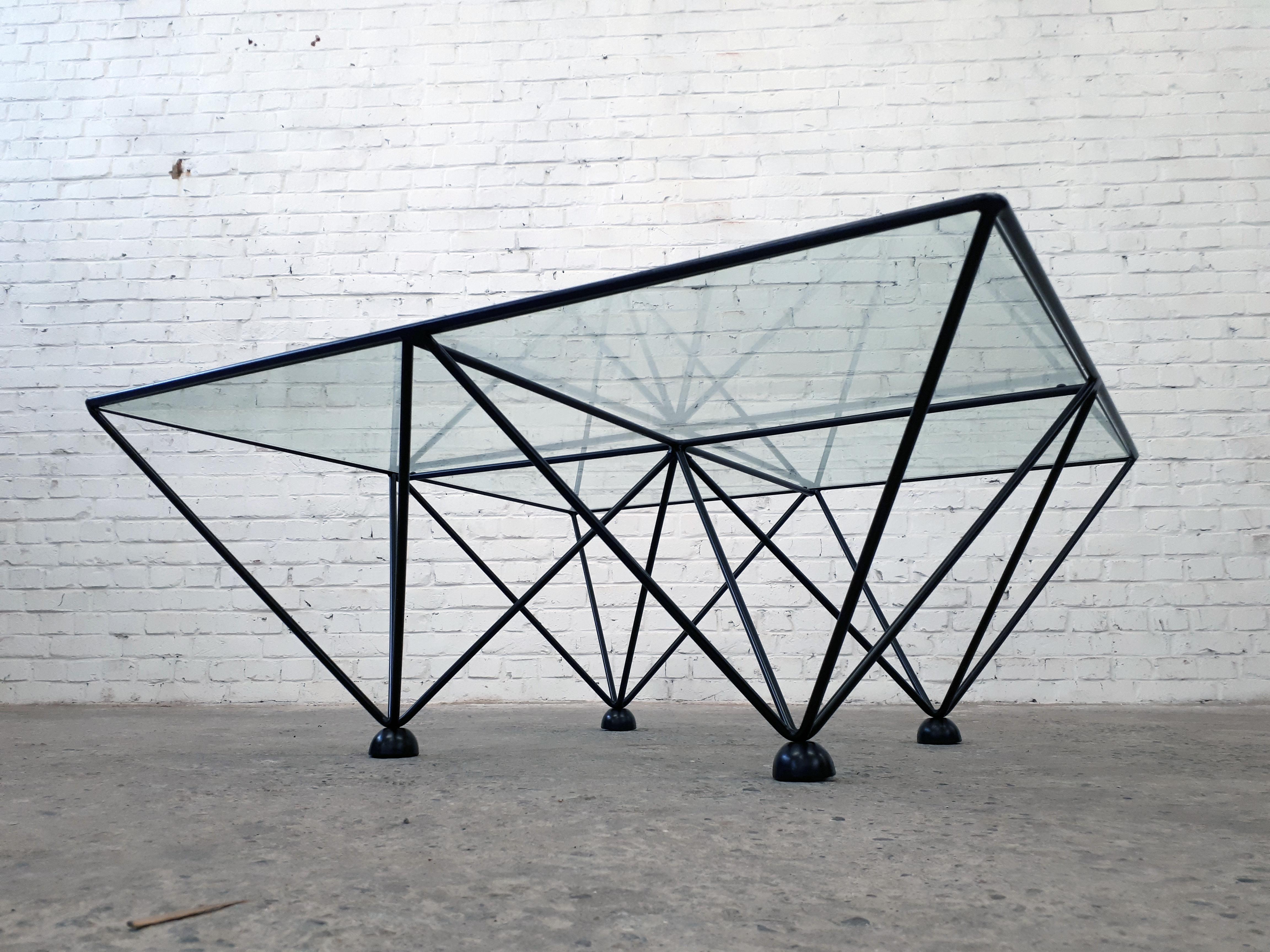 Table basse verre et acier
