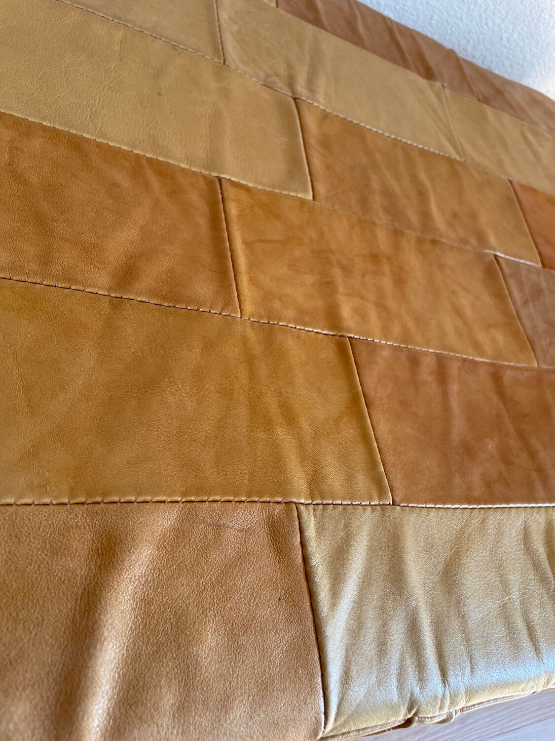 Banc pouf coffre en cuir patchwork  De Sède